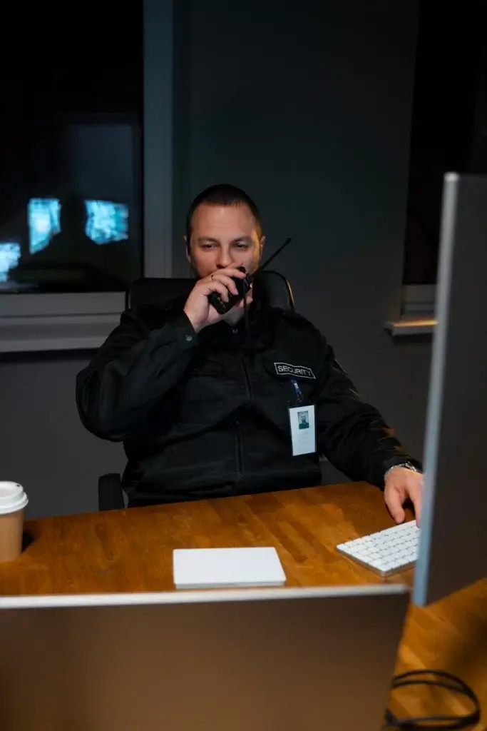 "Client engaging in a confidential consultation with a licensed private investigator in Scottsdale."